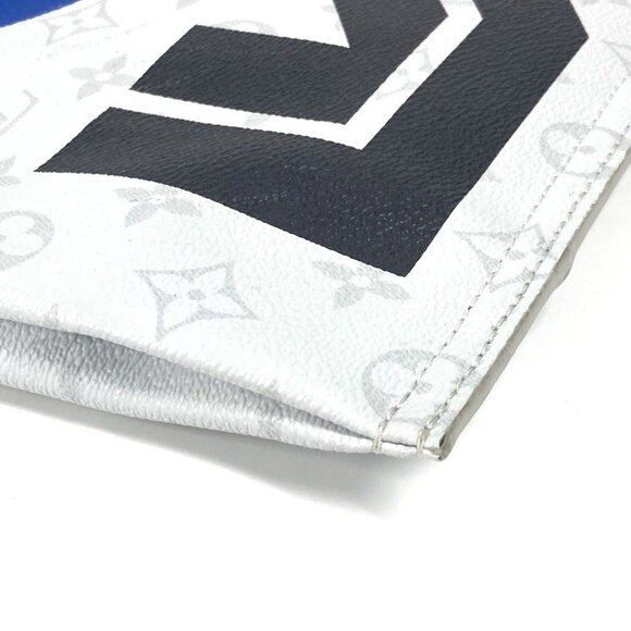 LOUIS VUITTON White Monogram Shoulder Bag - Picture 5 of 16